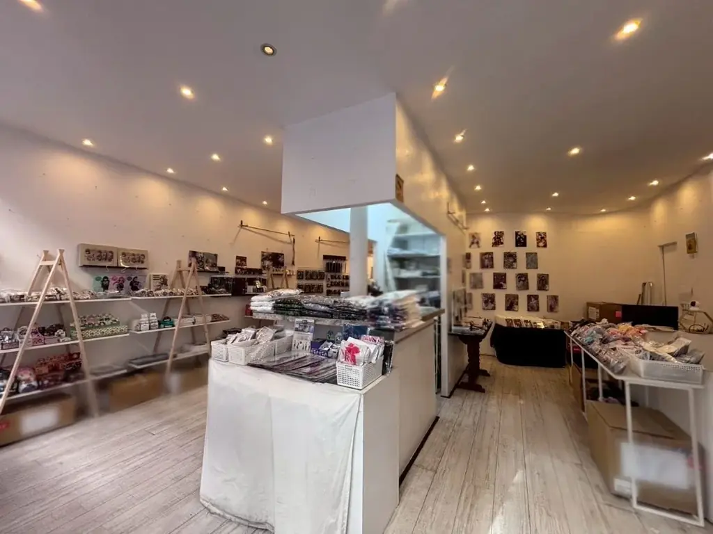 フランスに初出店の「アニメイトパリ ポップアップストア」が2025年7月1日にオープン！　他のアニメイトとは一味違う店内をご紹介!! 画像 3