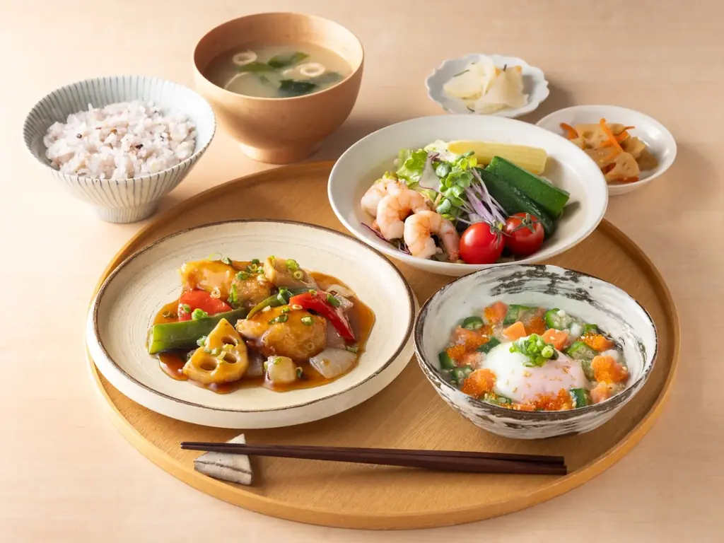 すかいらーくグループの“和・カフェ「chawan」”に人気の台湾＆韓国FOODが新登場！“麻辣冷麺・旨辛焼きビビンバ”をお膳スタイルで 画像 10
