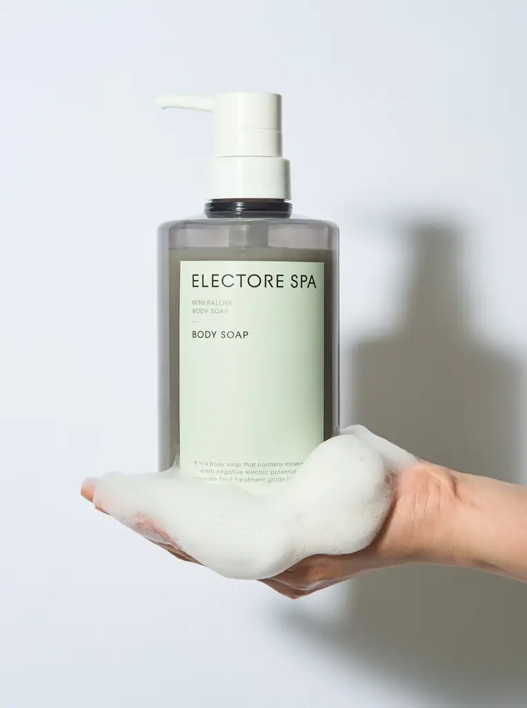 【スキンケアブランドELECTORE】マイナス電位を保持した「ミネラルオーレ ボディソープ」が新登場。ボディローション要らずのつるっピカッボディを叶える 画像 2