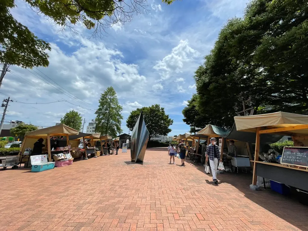 十和田市で7月12・13日開催「街なかアートマルシェ」地元グルメ満喫イベント