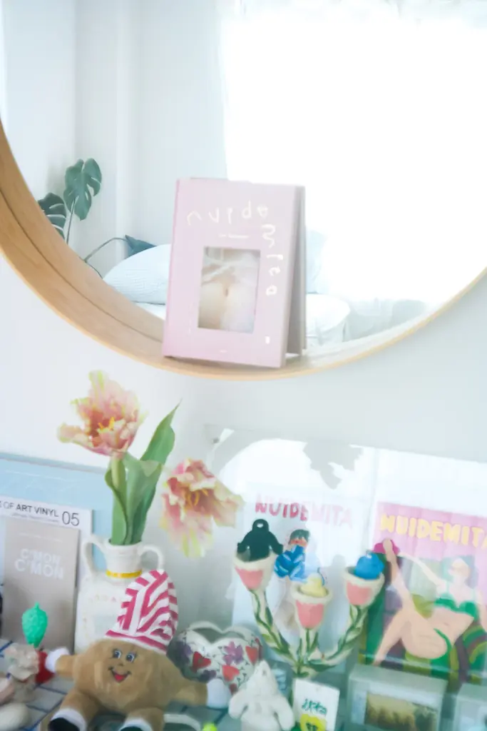 フォトグラファー 花盛友里の写真集「nuidemita – 脱いでみた。3 -」が、8月27日（水）に発売。普通の女の子たちが “脱いでみた” ヌード写真集、待望の第3弾は過去最多となる55名が参加 画像 12