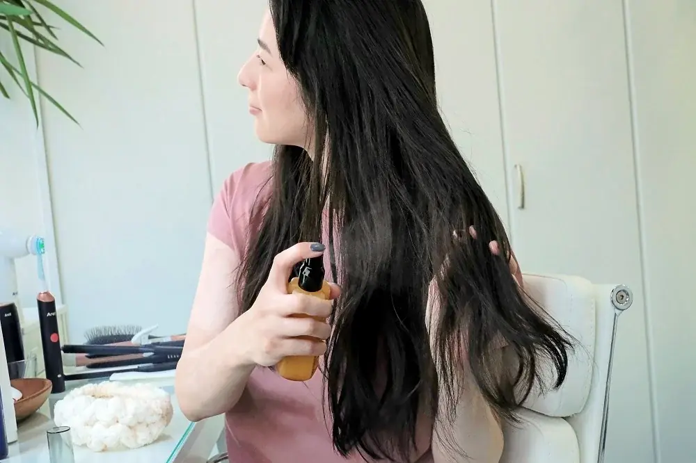 【ドライヤー前のヘアミストでダメージケア】保湿&ドライヤーの熱から髪を守るミストは紫外線が強い季節も大活躍 画像 3