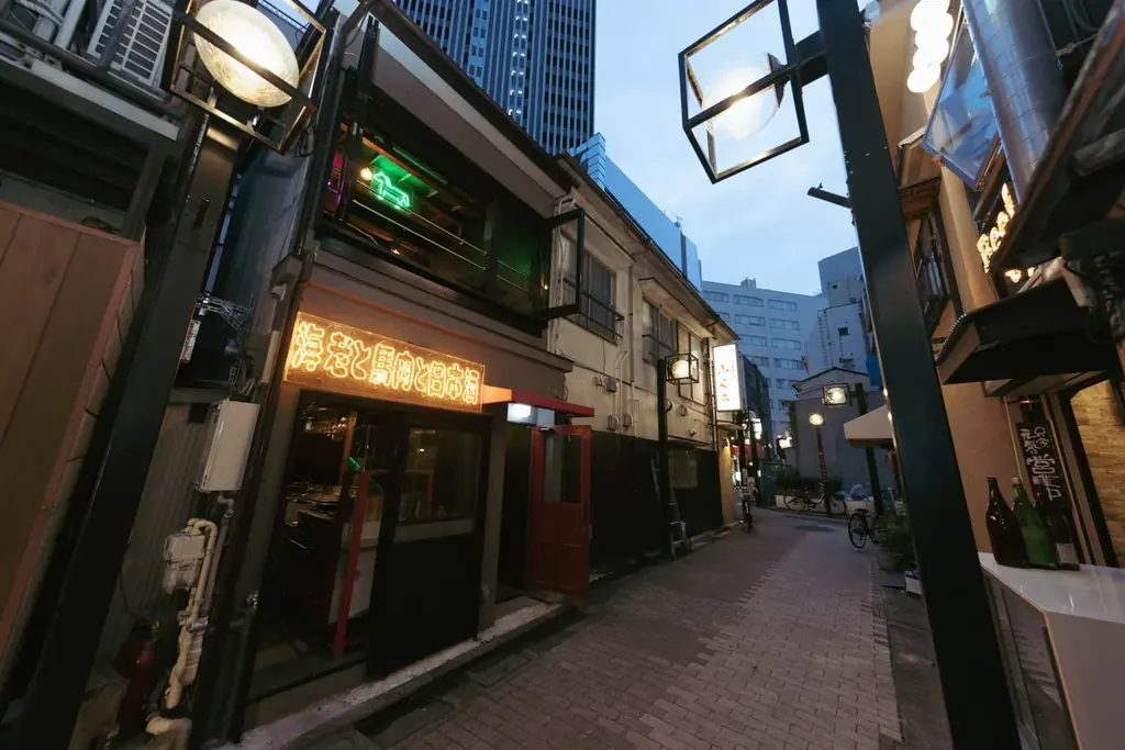 夏に美味しく楽しく飲める日本酒【夏酒 希少地酒 飲み放題 ¥2500】海老と馬肉と日本酒9周年記念7月1日~8月30日の期間限定 池袋栄町通り店 美久仁小路店 2店舗同時開催 画像 3
