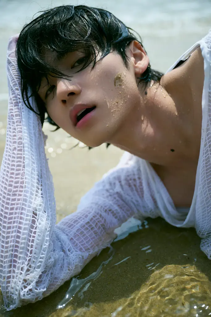 井内悠陽、待望の1st写真集発売決定!多彩な表情を切り取った一冊! 画像 7