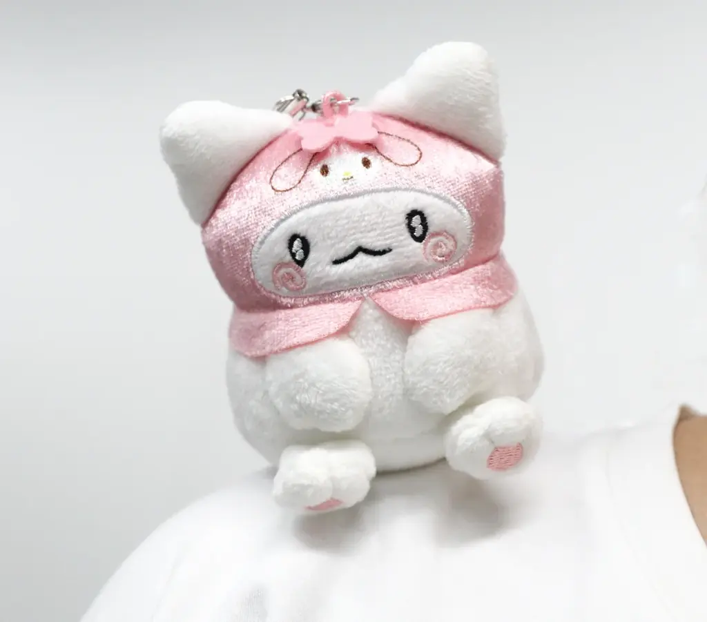 肩やバッグに“ぴたっと”乗せて一緒におでかけ！「はなまるおばけ」がサンリオキャラクターズになりきったかわいい「マスコット」が７月11 日（金）よりモーリーファンタジー・PALO にて展開開始 画像 2