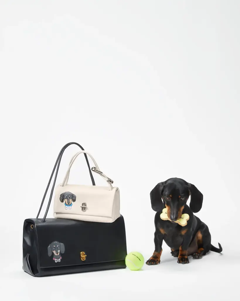 【マーク ジェイコブス】大切なペットのポートレートをサービスで描く「BARK JACOBS」を表参道店、伊勢丹新宿店、大丸心斎橋店、岩田屋店の4店舗で同時開催！ 画像 1