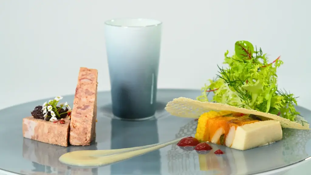 大阪・関西万博の会場内に出店する「ラウンジ＆ダイニング」完全個室でフレンチを提供する「レセプションルーム」 で神戸牛・国産牛肉のメイン料理付きビュッフェの提供を開始 画像 7