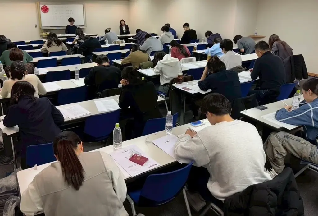 【医師の9割以上が英語力不足を痛感】増える外国人患者に対応する日本の医療現場や、国際学会での問題点を調査 画像 8