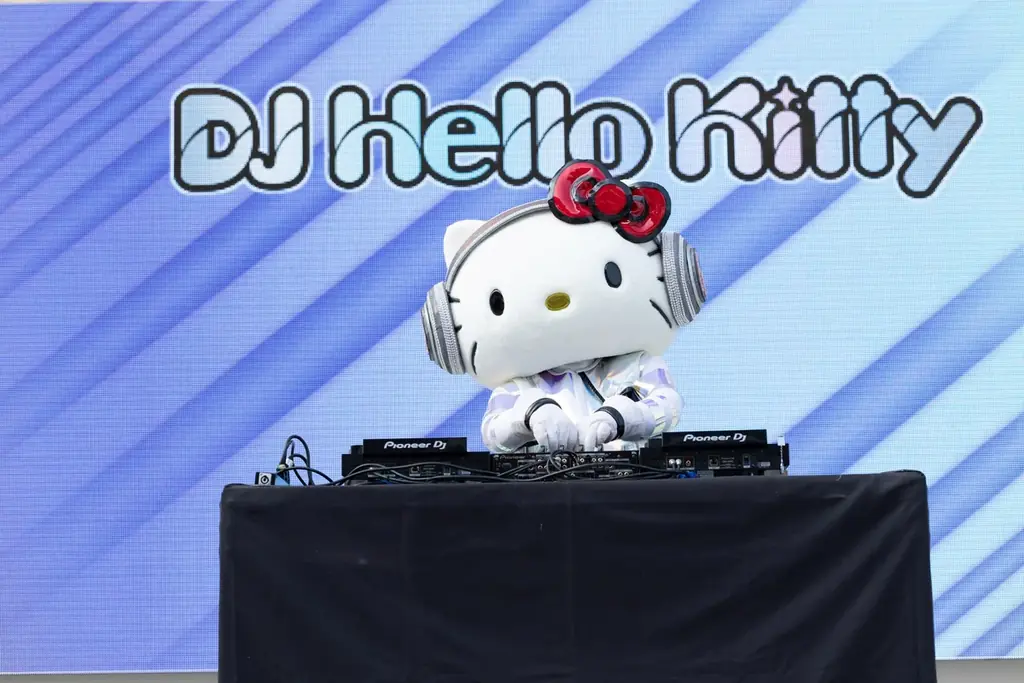 歌って・踊って・喋って 盛り上がるスペシャルイベント「夏休み直前!万博へ行こう!~REBORN SUMMER FESTA~」開催 画像 4