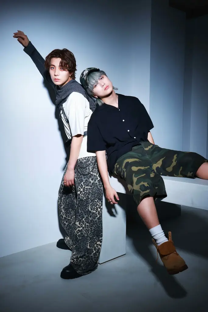 LDH所属のメンズグループ『LIL LEAGUE』がSPINNSのビジュアルに初登場！浴衣を遊び心満載に着こなしたコンセプトビジュアルや、夏のストリートスタイルを提案。 画像 10