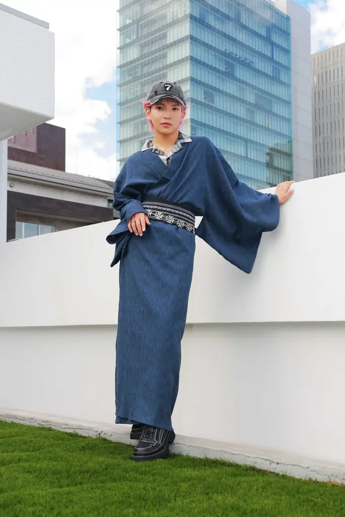 LDH所属のメンズグループ『LIL LEAGUE』がSPINNSのビジュアルに初登場！浴衣を遊び心満載に着こなしたコンセプトビジュアルや、夏のストリートスタイルを提案。 画像 5