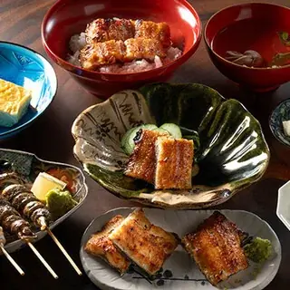 大阪発のうなぎ料理専門店が関東初進出！　“蒸さない”関西風で好評　東京・中目黒に「地焼鰻 寝床」 画像 9