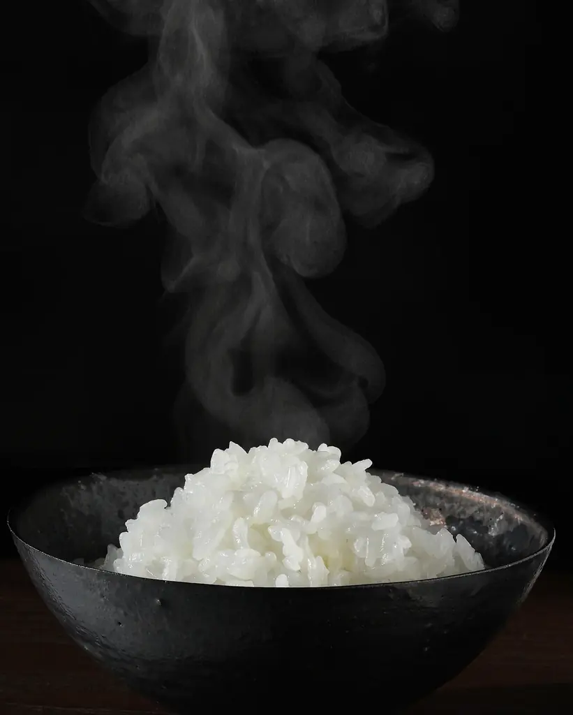 お米のプロフェッショナル京の米老舗 八代目儀兵衛の特製ライスパティを使用した『和牛ライスバーガー』がSHOGUN BURGERから1,000個限定で販売！ 画像 2