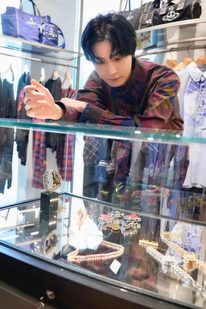 <Vivienne Westwood RED+MAN>リニューアルオープンしたラフォーレ原宿店に、生見愛瑠さん、桜田通さん、桜田ひよりさん、希空さんら華やかなゲストがご来場 画像 3