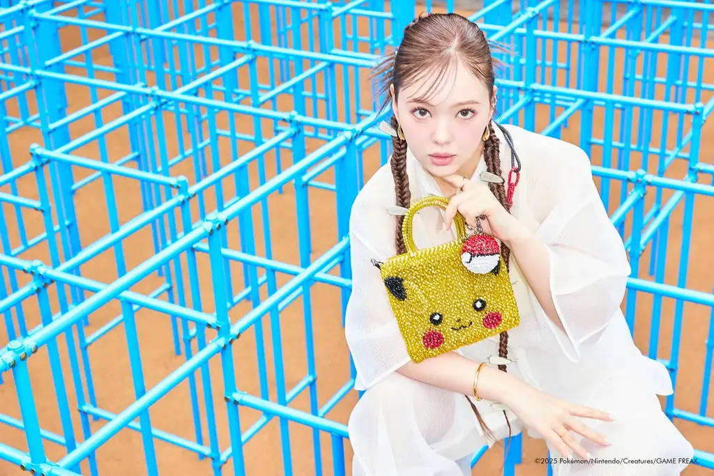 アンテプリマ初となるPOKÉMON COLLECTION(ポケモン コレクション)を2025年8月1日より発売!ピカチュウなどをモチーフにしたバッグとチャームが登場 画像 4