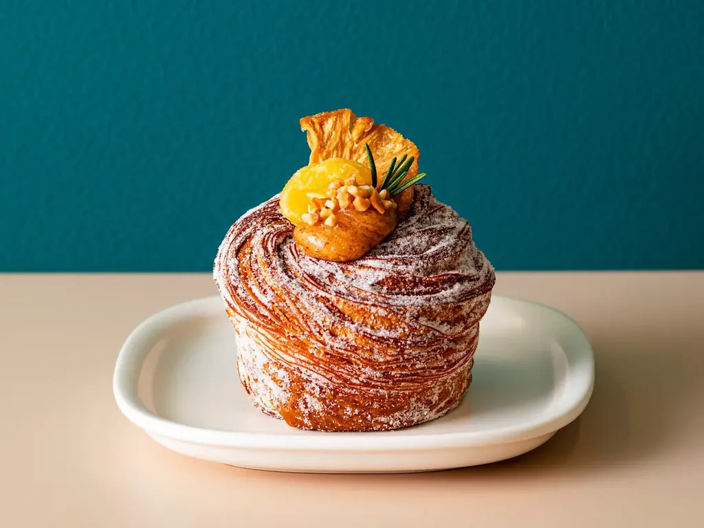 JR東京駅「グランスタ」桃・マンゴー・パイナップルなど夏の果実がごろごろ入った贅沢スイーツやパンが勢ぞろい！「マナツのフルーツ。」フェア初開催！ 画像 19