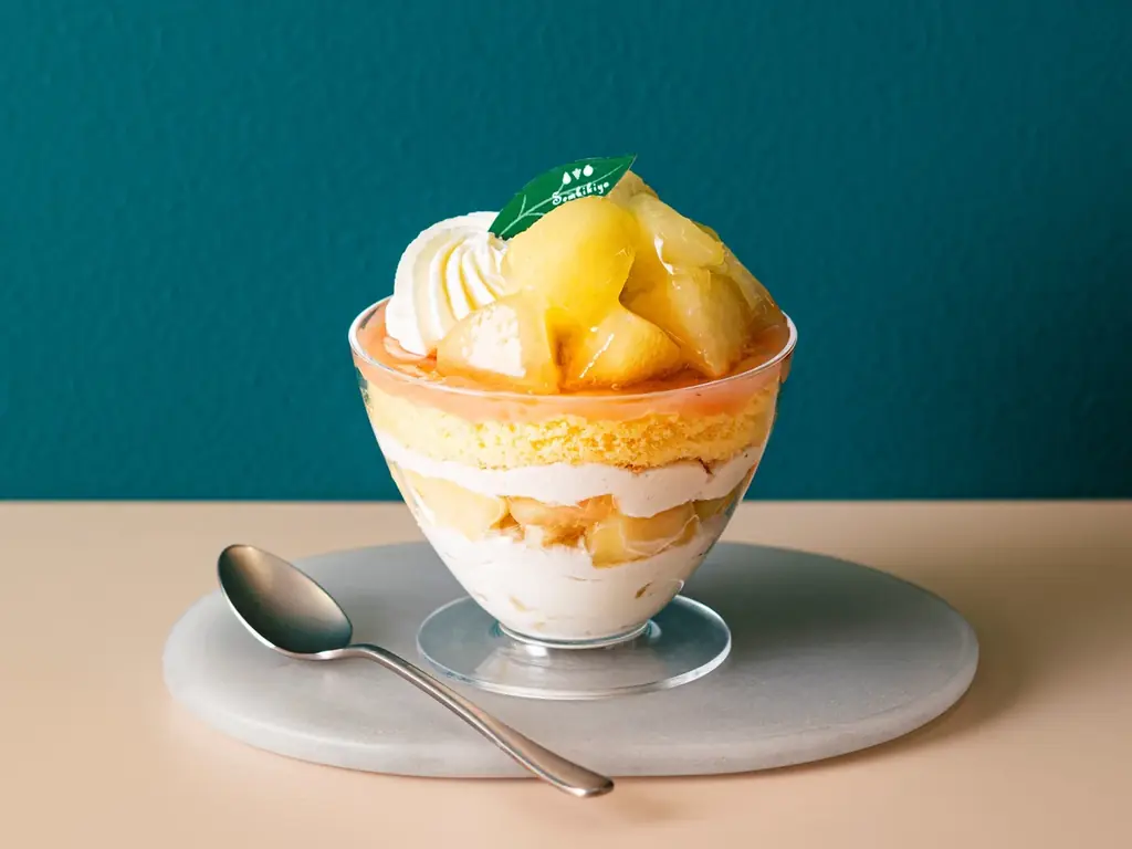 JR東京駅「グランスタ」桃・マンゴー・パイナップルなど夏の果実がごろごろ入った贅沢スイーツやパンが勢ぞろい！「マナツのフルーツ。」フェア初開催！ 画像 7