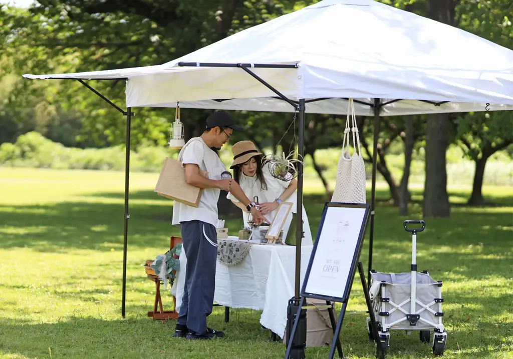 広げるだけで、おしゃれな出展空間に。自由に演出できる理想のマルシェスタイルを 画像 8