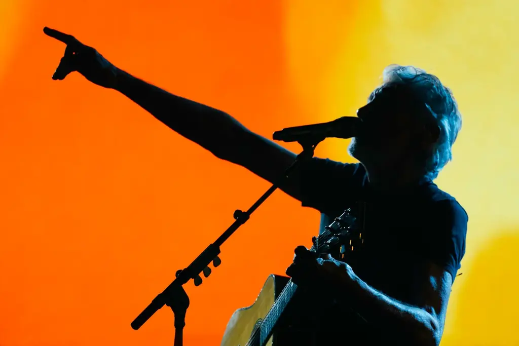 ロジャー・ウォーターズ『ディス・イズ・ノット・ア・ドリル ：ライヴ・フロム・プラハ− ザ・ムービー』 7/23〜世界同時公開 TOHOシネマズ日比谷ほか、広島・福岡も上映劇場が決定しました。 画像 2