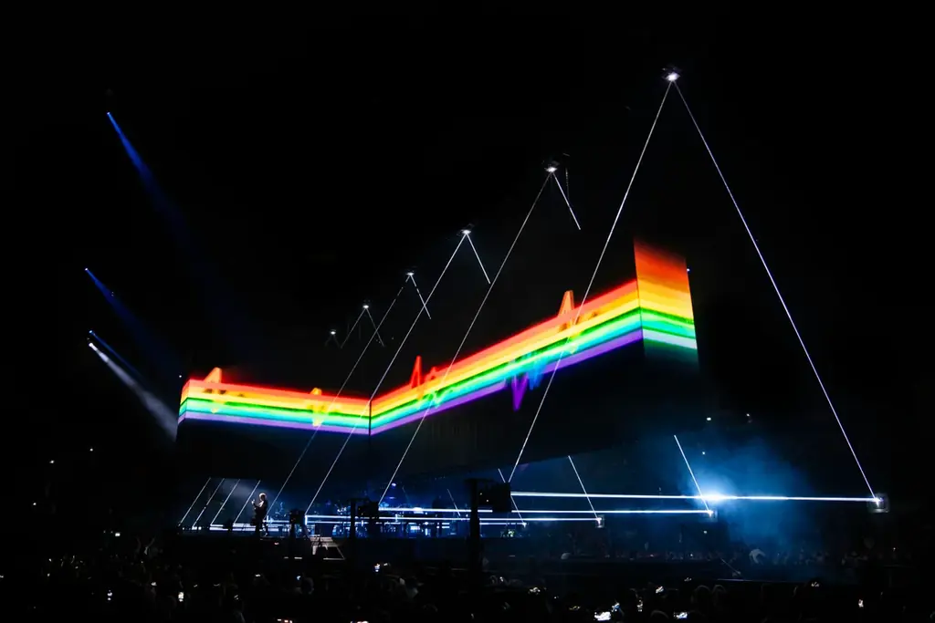 ロジャー・ウォーターズ『ディス・イズ・ノット・ア・ドリル ：ライヴ・フロム・プラハ− ザ・ムービー』 7/23〜世界同時公開 TOHOシネマズ日比谷ほか、広島・福岡も上映劇場が決定しました。 画像 5