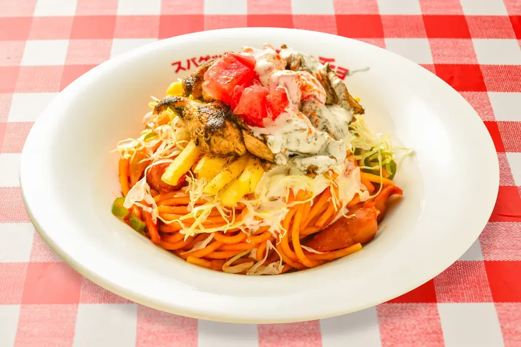 この夏、パンチョがケバブ屋さんに?! スパイシーな異国情緒あふれる期間限定トッピング「ケバブチキン」を7/16（水）に発売 画像 2