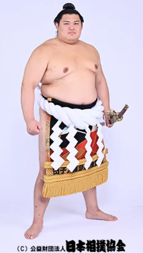 「追い求める。唯一無二の感動を。」丸亀製麺は技と感性を磨き、手づくりのうどんで食の感動体験を 新横綱・大の里関を起用したビジュアル・CM 2025年7月11日（金）に公開 画像 8