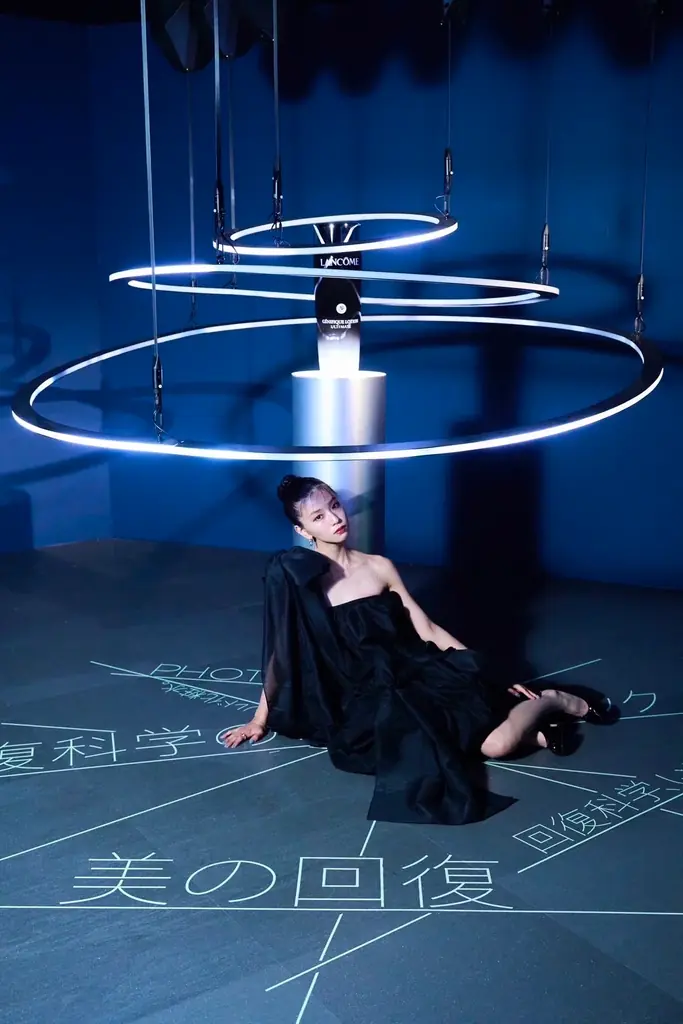 ベストコスメ218冠*¹のランコムNO.1*²美容液「ジェニフィック」シリーズから、待望の美容化粧水「ジェニフィック アルティメ エッセンス ローション」が誕生。 画像 7