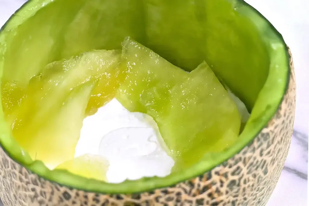 【伝説の萌え断】昨年SNSで大バズリした「大玉まるごとメロンショート」発売決定！ 画像 3