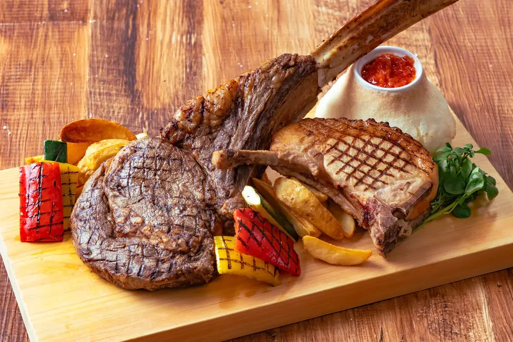 【西武・プリンスホテルズワールドワイド】映画『ジュラシック・ワールド／復活の大地』とコラボレーション企画を実施 コラボレーションフード・スイーツの提供や恐竜の氷彫刻イベントを開催 画像 11