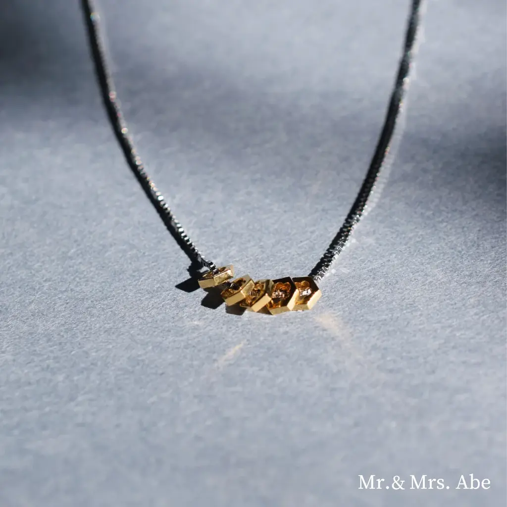 Mr. & Mrs. Abe がブランド二周年を記念して、特別なキャンペーンを実施 画像 1