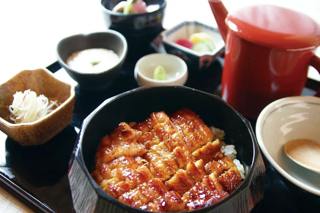 羽衣の国産鰻料理提供