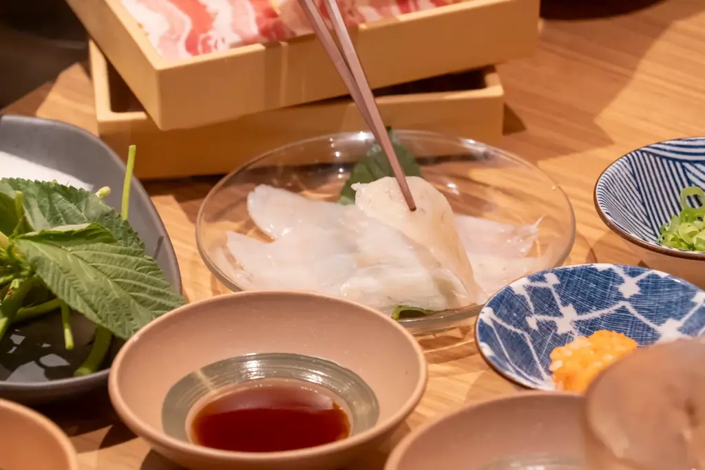 【しゃぶしゃぶ温野菜　イベントレポート】北海道産の「真ふぐ」を使った『さっぱりしゃぶしゃぶ 夏ふぐ』 画像 2