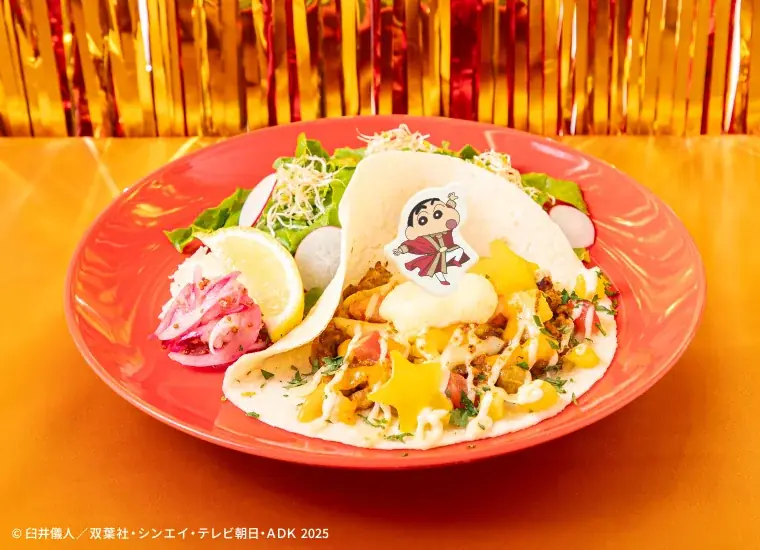 『映画クレヨンしんちゃん 超華麗！灼熱のカスカベダンサーズ』公開を記念したテーマカフェが東京・池袋で開催決定！「映画クレヨンしんちゃんカフェ～灼熱のエンタメフェスティバル～」期間限定オープン！！ 画像 7