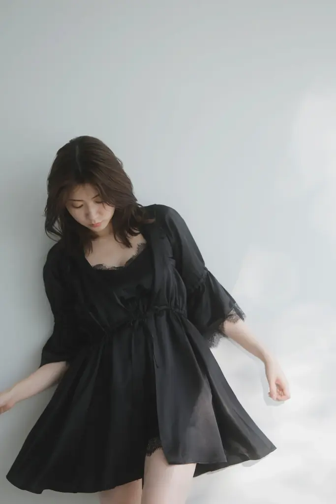 「dazzlin(ダズリン)」モデル、美容系クリエイターの吉田朱里さんとの共同開発をした “コスメティックウェア”を発表 画像 2