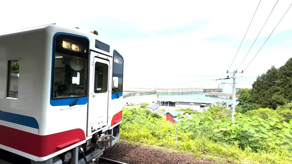 【ＢＳ日テレ】長野博 三陸グルメを食す！超絶食リポに友近＆礼二悶絶「後でスタッフがやるのに～！」 画像 3