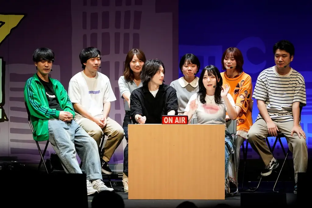 エバース町田のそっくりさん登場＆ダウ90000蓮見がギャグを全力披露！　さらに、IS:SUEの新曲初披露も。J-WAVE『GURU GURU!』初の番組イベントを開催【オフィシャルレポート】 画像 19