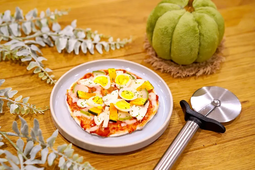 モリナポ初！愛犬と一緒に食べられる、ヒトにも美味しい「ワンちゃんピザ」2025年7月15日（火）新発売 画像 2