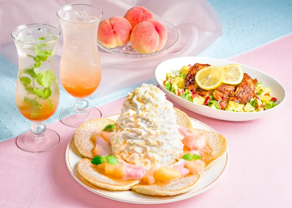 7月25日開始！Eggs ’n Thingsの白桃パンケーキなど夏限定メニュー登場