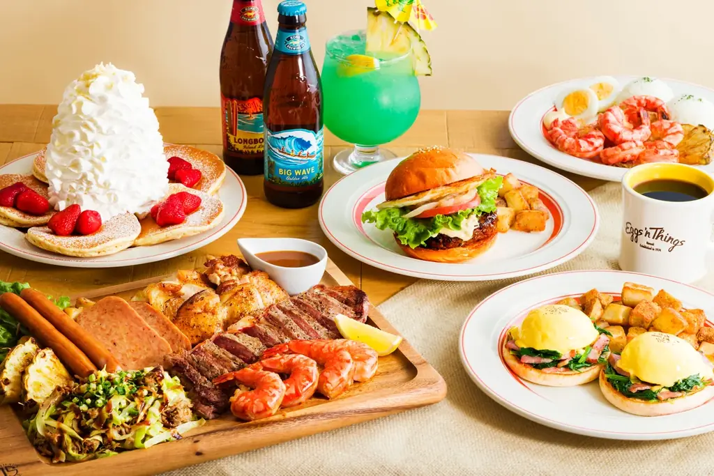 【Eggs ’n Things】旬の桃などを使った爽やかな夏メニューが登場！ 「白桃のパンケーキ」 「塩レモンのグリルドチキンサラダ」 7月25日（金）～8月20日（水） 画像 10