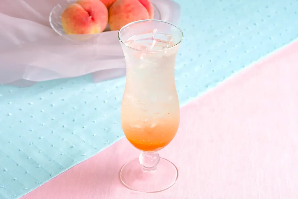 【Eggs ’n Things】旬の桃などを使った爽やかな夏メニューが登場! 「白桃のパンケーキ」 「塩レモンのグリルドチキンサラダ」 7月25日(金)~8月20日(水) 画像 6
