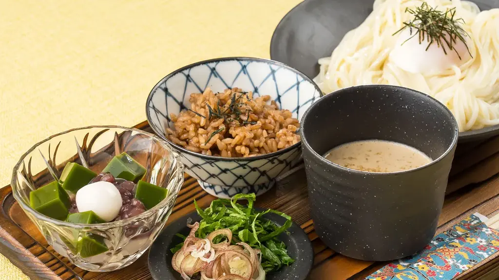 ミシュラン一つ星・京都の名店 「実伶」監修　京はやしやの新メニュー『冷やしごま味噌うどん』が登場 画像 3