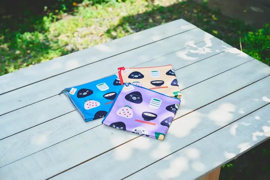 【おむすび処 ほんのり屋】Suicaのペンギングッズ付おむすびセットを発売!今年は夏に便利な保冷クロス! 画像 4