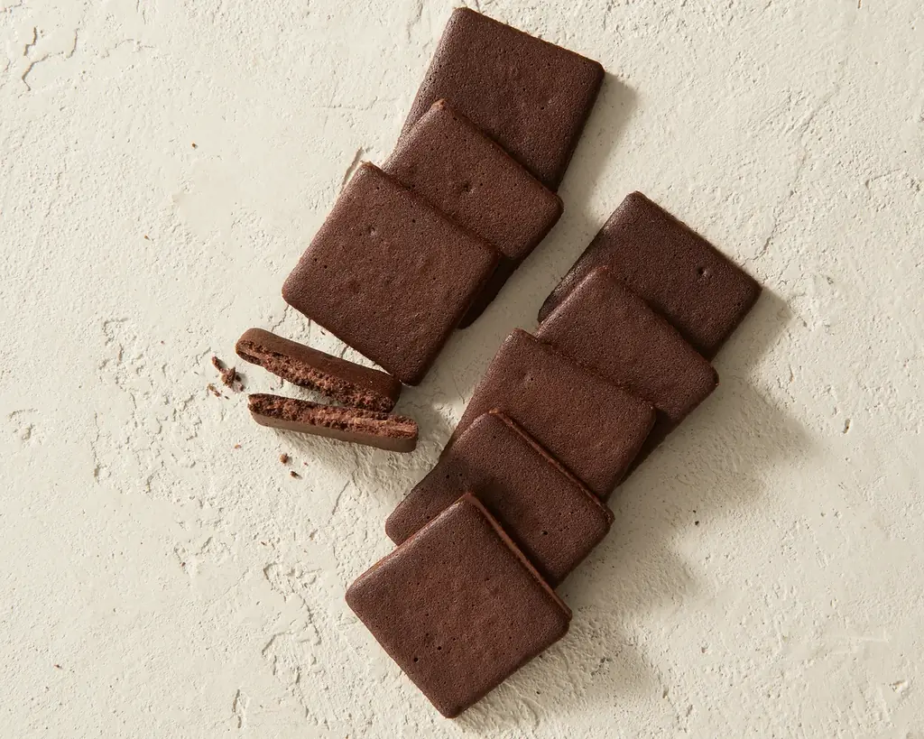 【新千歳空港 限定発売】ダージリン香る、チョコレートの贅沢な詰め合わせ「ダージリンショコラセレクション」が2025年7月24日（木）に新登場いたします。 画像 2