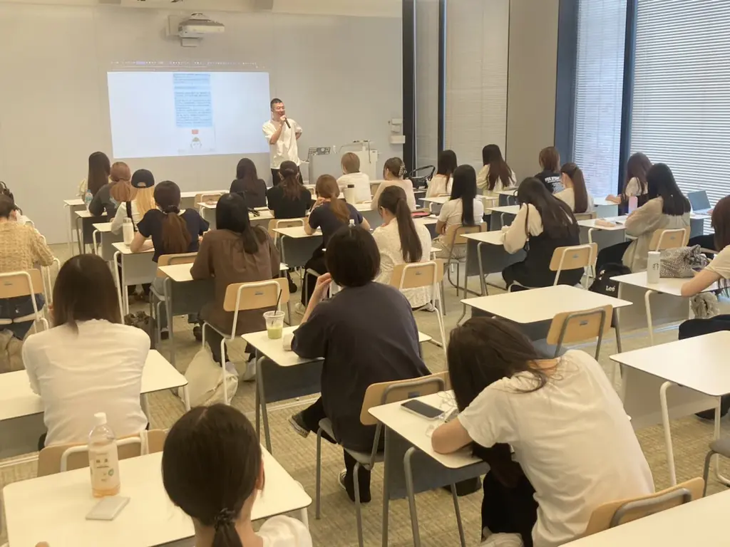 2025年7月3日 武庫川女子大学でAI対話型授業が始動