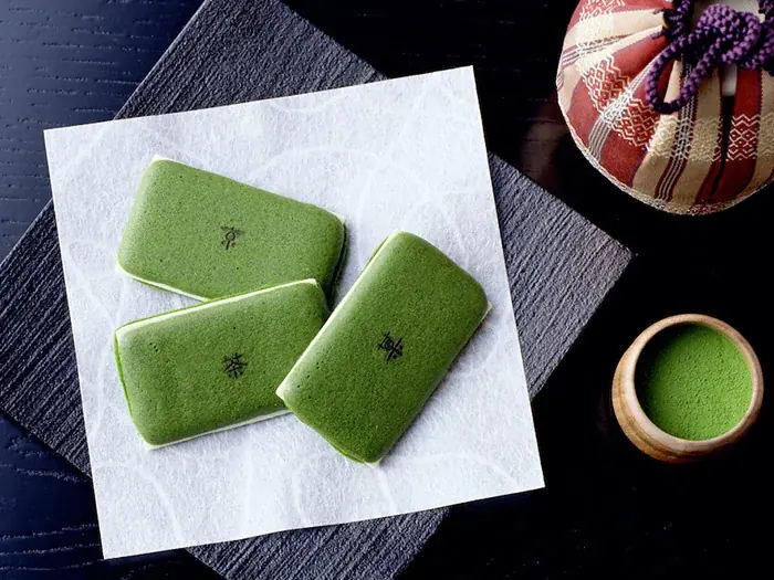 【新作ドリンク】「マールのお濃茶ミルクフラッペ」がアムール・デュ・ガトーに初登場！〜ジェイアール名古屋タカシマヤ先行販売！夏だけの贅沢なお濃茶体験〜 画像 3