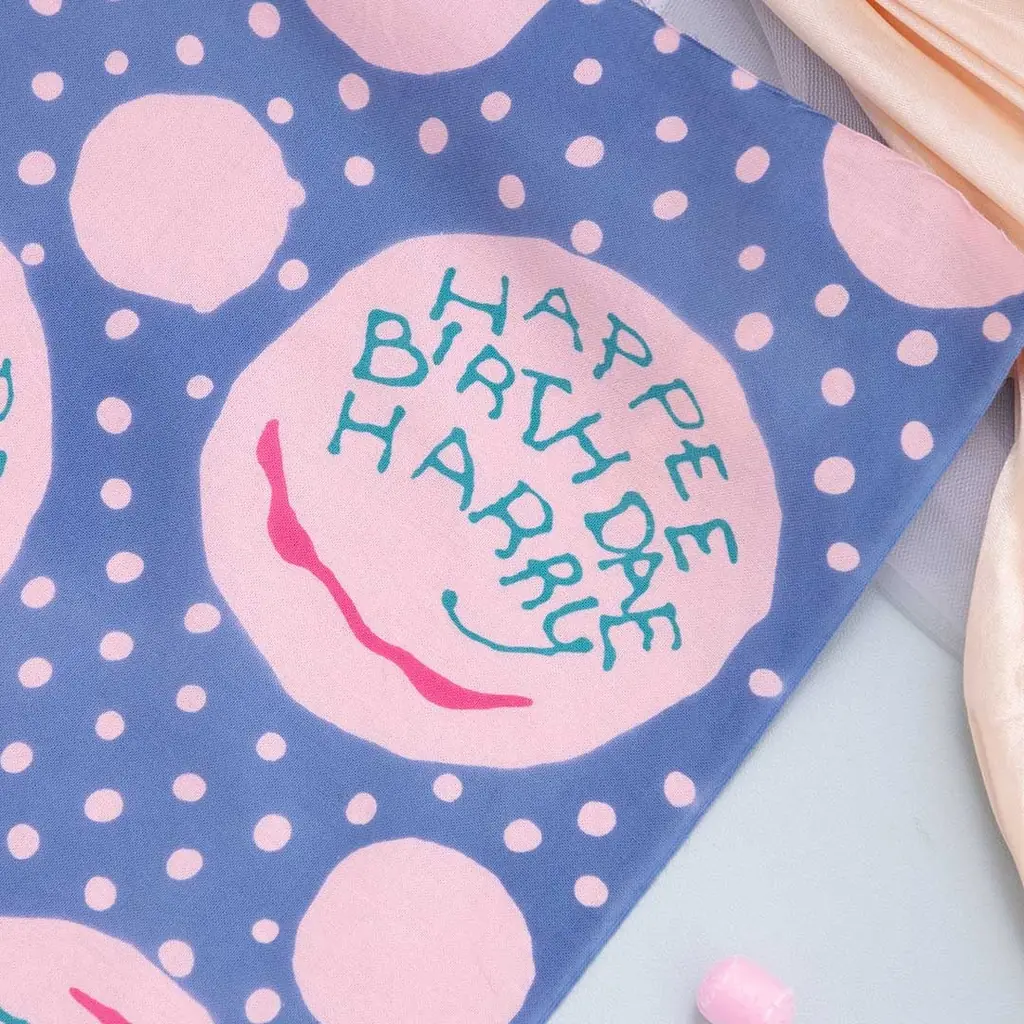 7月31日はハリー・ポッターの誕生日！2025年7月25日(金)より「ハリー・ポッター　マホウドコロ」にて、ハグリッドがハリーへ贈ったバースデーケーキをモチーフにした新商品6種が登場 画像 11