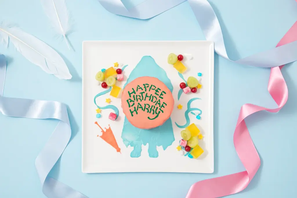 2025年7月31日はハリー・ポッターの誕生日！“あのバースデーケーキ”モチーフグッズのコレクション展開や、各施設でのお祝い企画がいっぱい！LINE公式着せ替え「ハリー・ポッターバースデー」も配信開始 画像 5