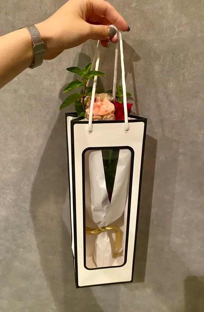 【会員様限定無料特典】「あなたの“記憶のお花”を持ち帰る—EBISU FLOWER PARKが贈る新しいBAR体験」 画像 3