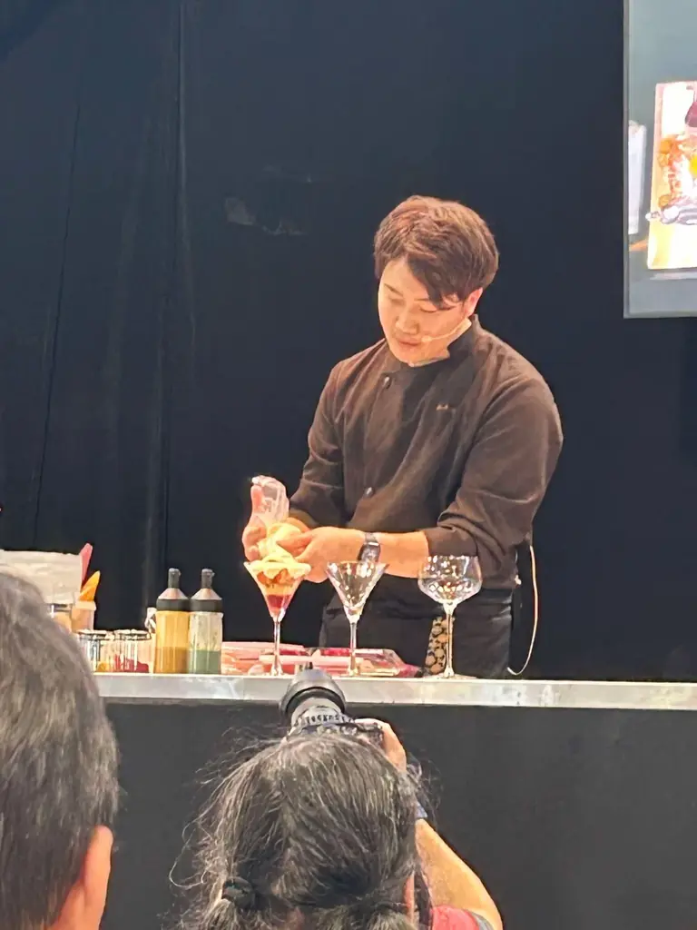 完全会員制パフェバー「Remake easy」、欧州最大イベント『Japan Expo Paris 2025』にCEO兼プロデューサーの林が初出演。“ライブ仕立てパフェ体験”をご提供。<事後レポート> 画像 4