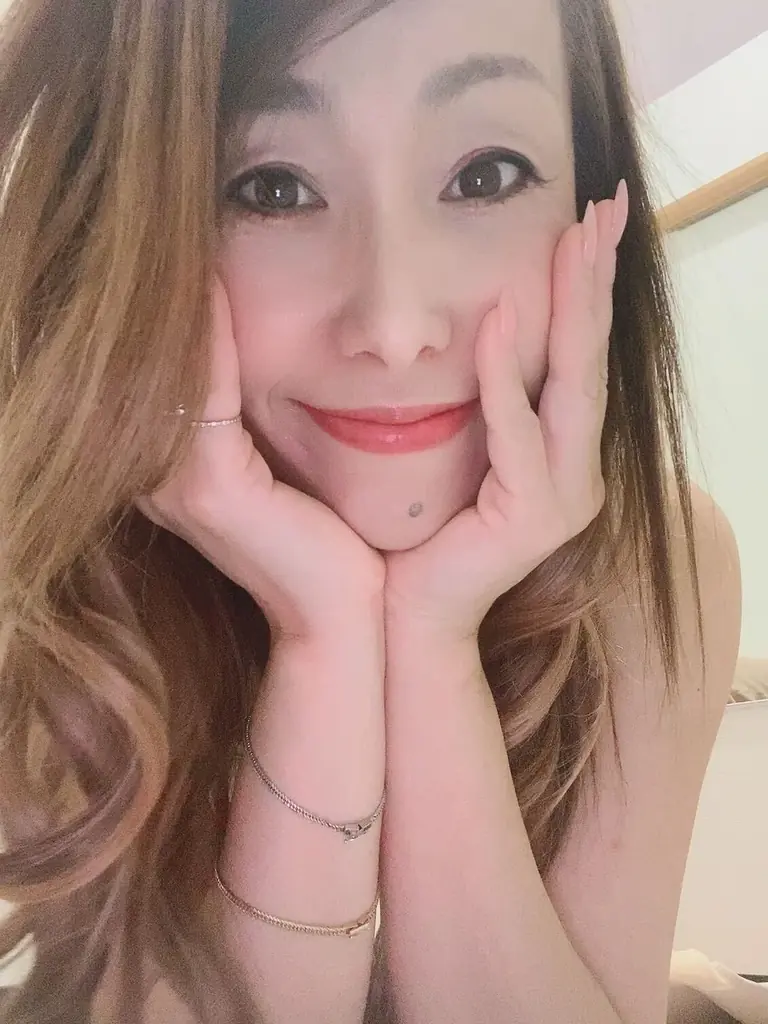 世界的美容師「京極 琉」氏とトップライバー羽田恵里アパレル社長のTikTok Shop 共同LIVEコマースイベントが7月23日朝6時より開催決定 画像 3